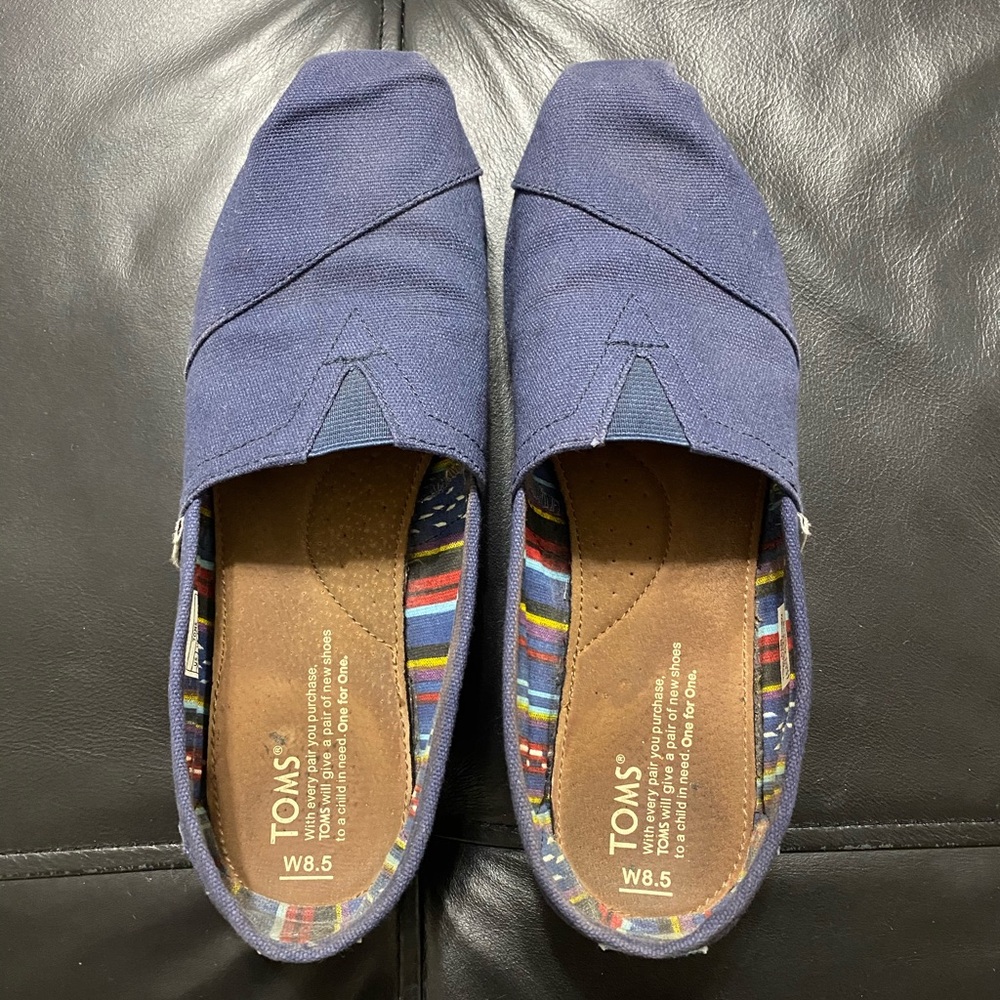 Blue canvas TOMS